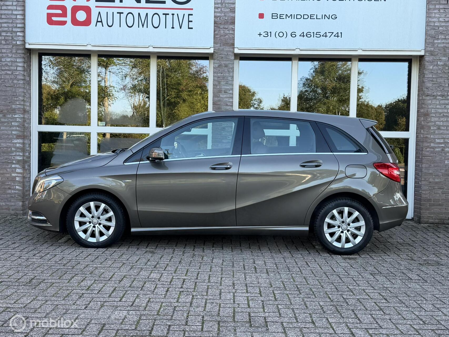 Foto van Mercedes-Benz B 180