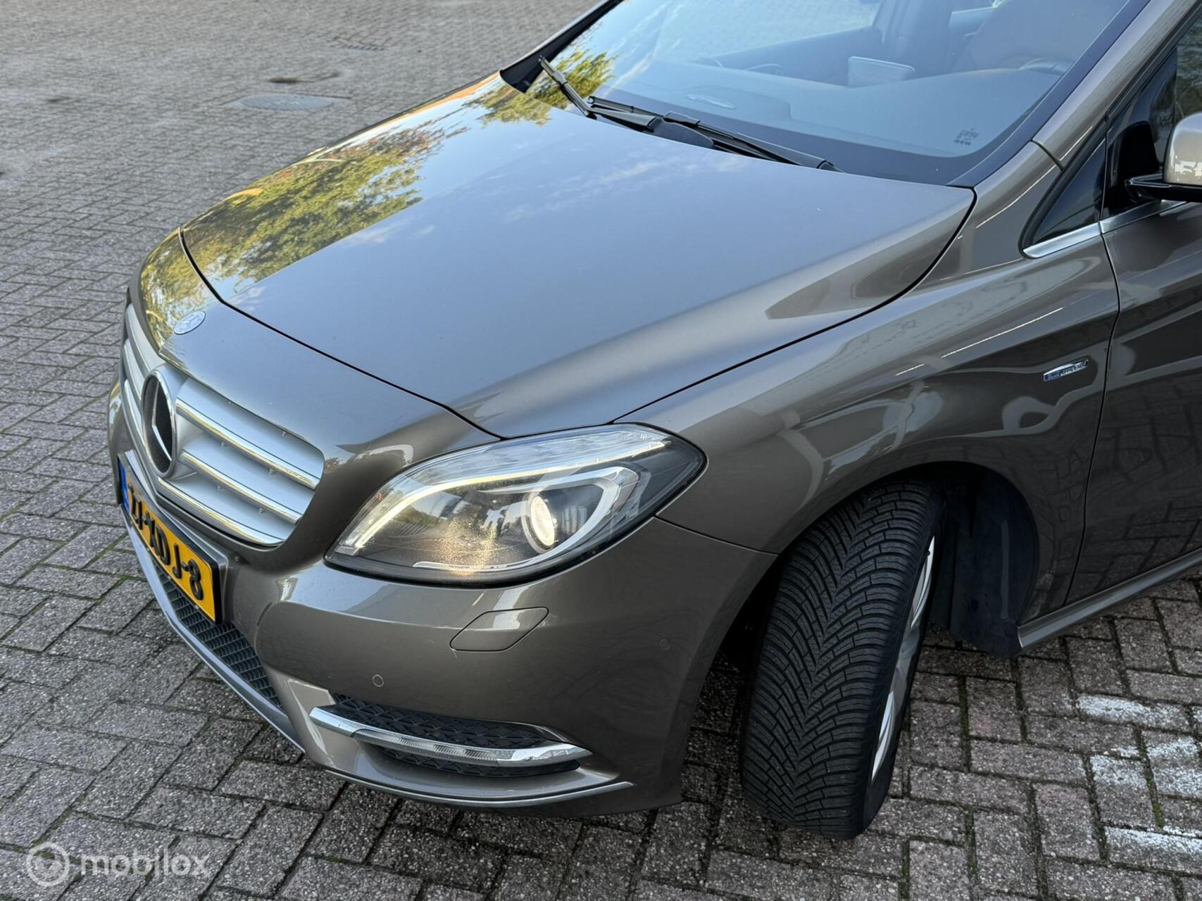 Foto van Mercedes-Benz B 180