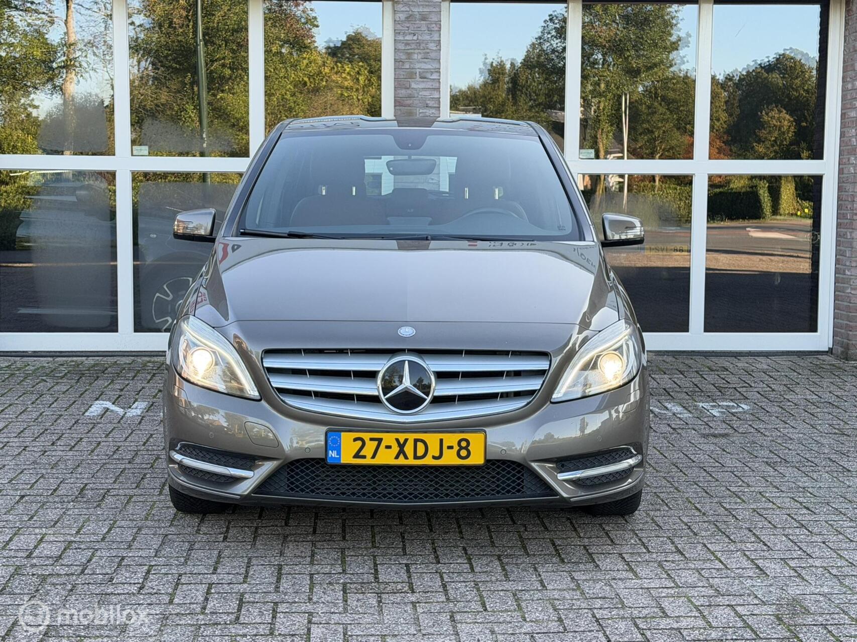 Foto van Mercedes-Benz B 180