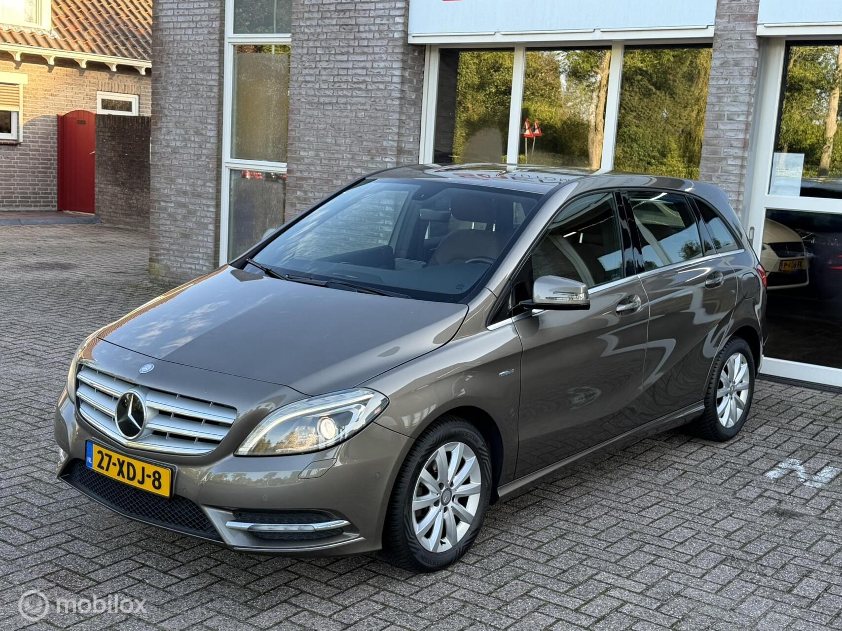 Foto van Mercedes-Benz B 180