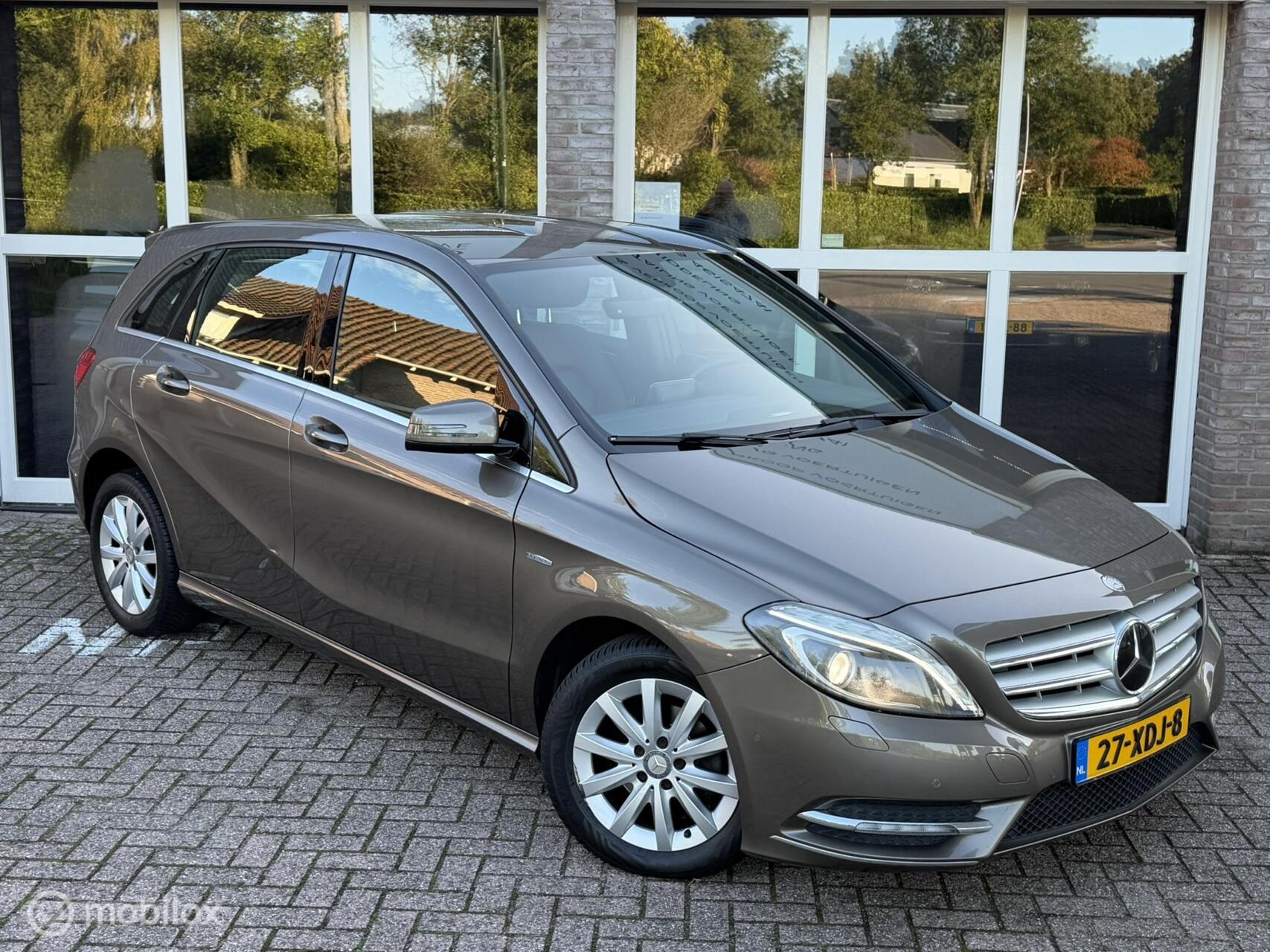 Foto van Mercedes-Benz B 180