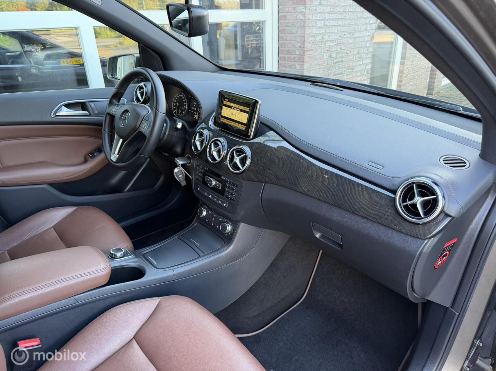 Foto van Mercedes-Benz B 180