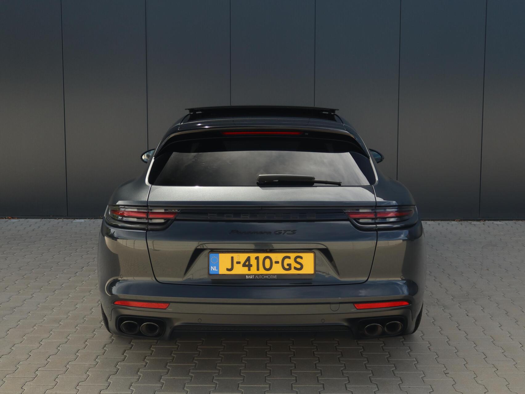 Foto van Porsche Panamera GTS