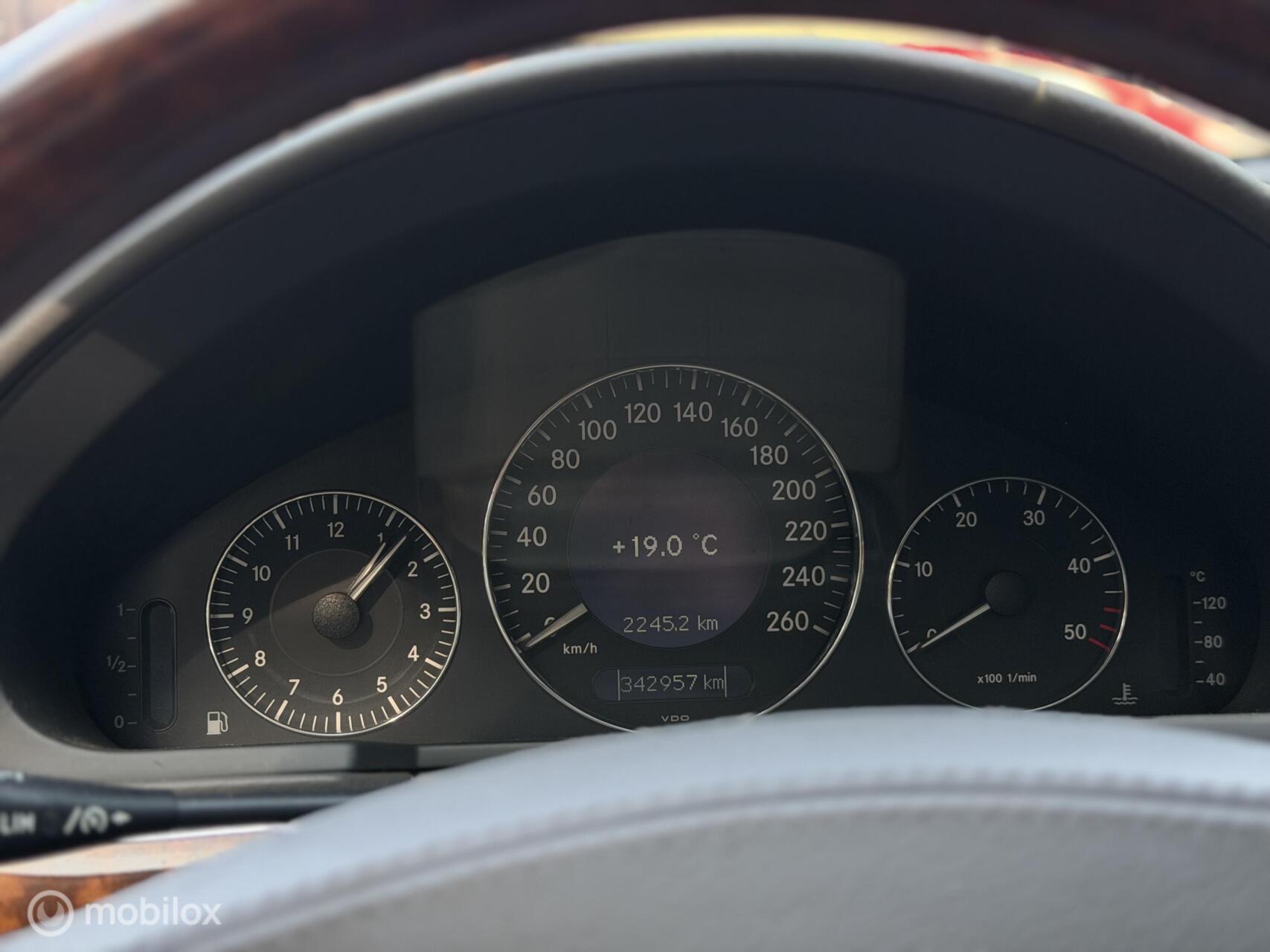 Foto van Mercedes-Benz E 320 CDI