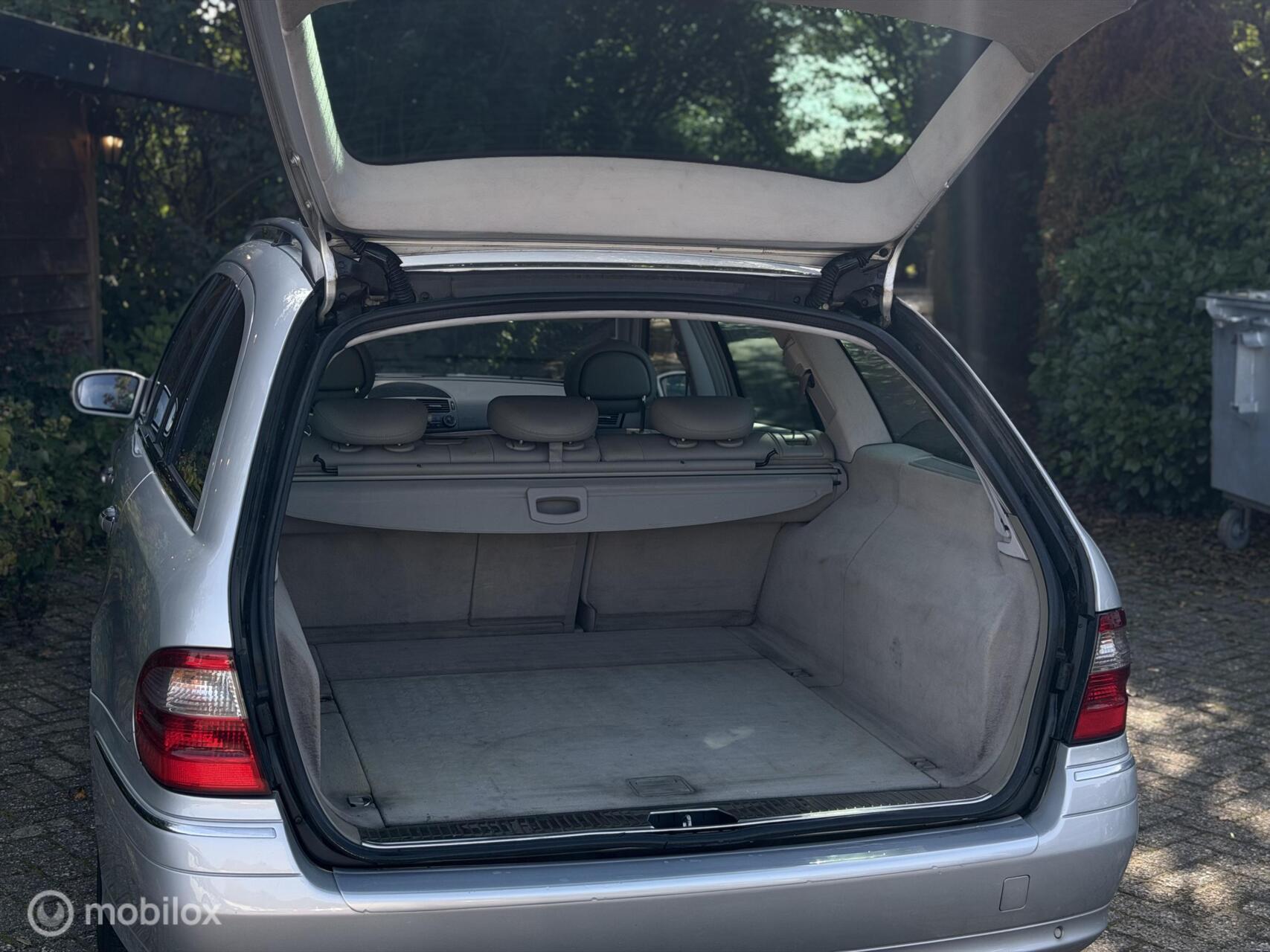 Foto van Mercedes-Benz E 320 CDI