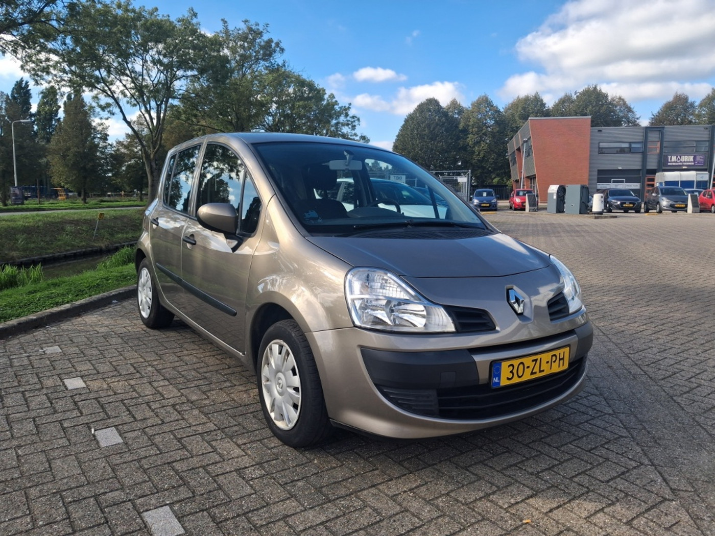 Renault Modus 1.6-16V Expression 2008 - voorkant