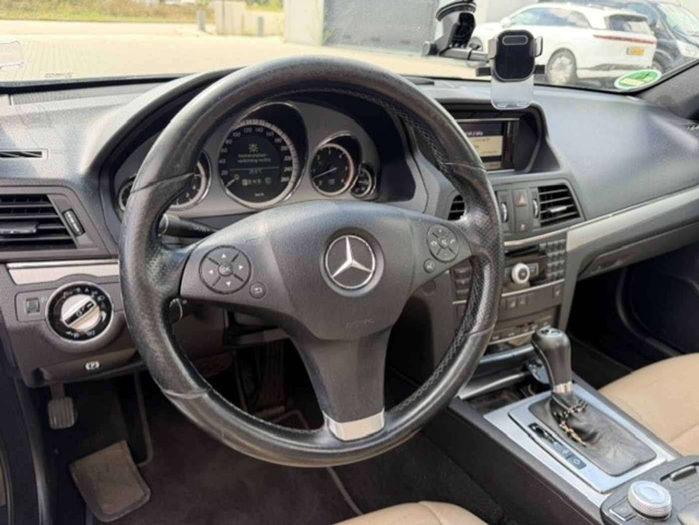Foto van Mercedes-Benz E 350 CDI