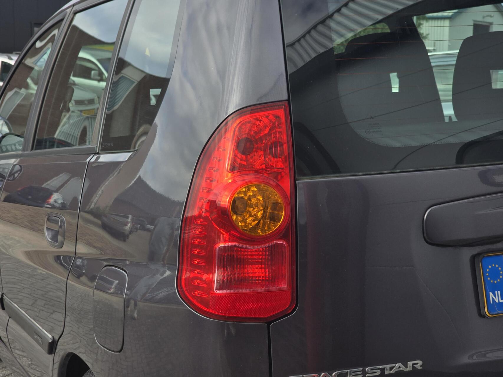 Foto van Mitsubishi Space Star