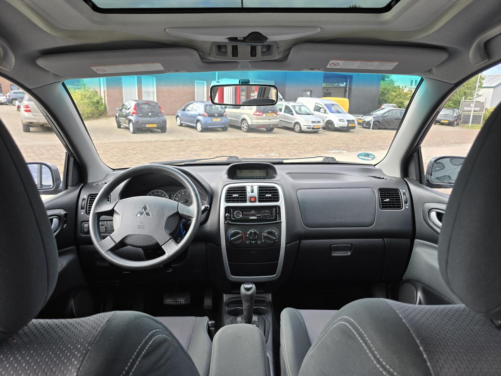 Foto van Mitsubishi Space Star