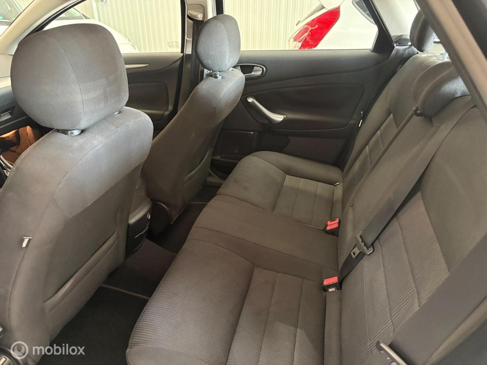 Foto van Ford Mondeo