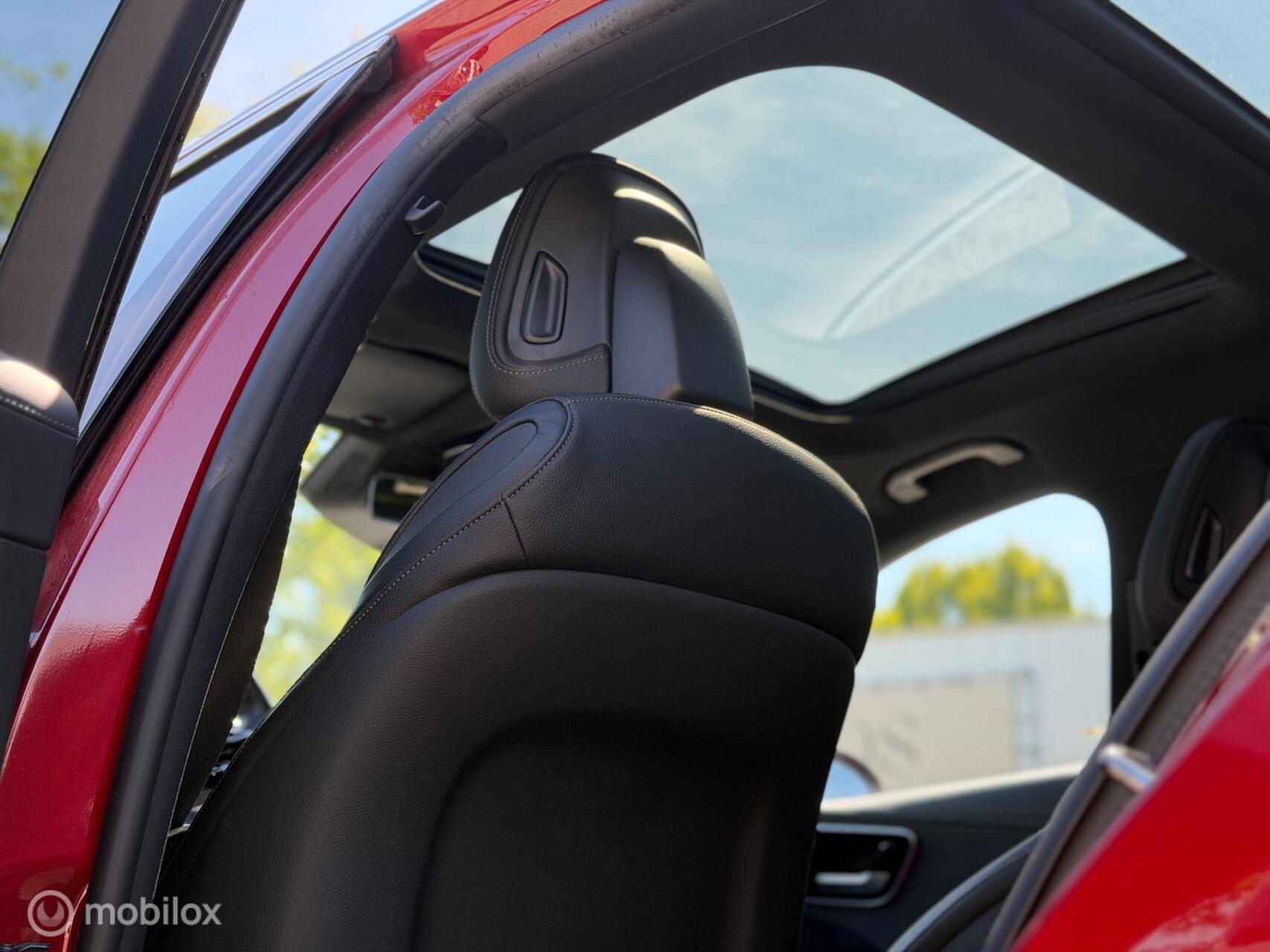 Foto van Mercedes-Benz C 300 E