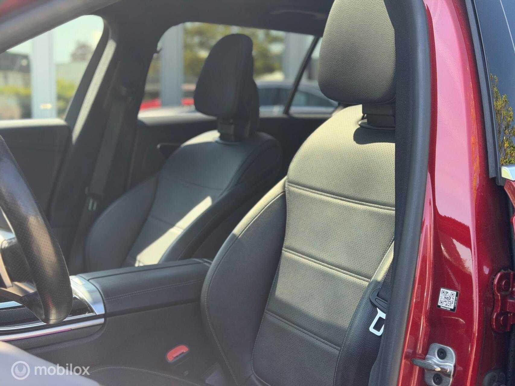 Foto van Mercedes-Benz C 300 E
