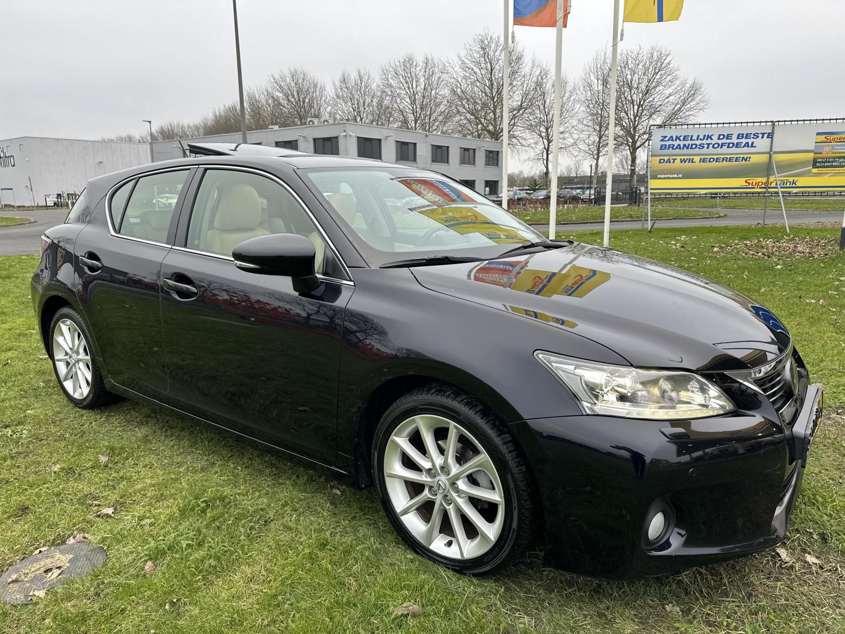 Foto van Lexus CT