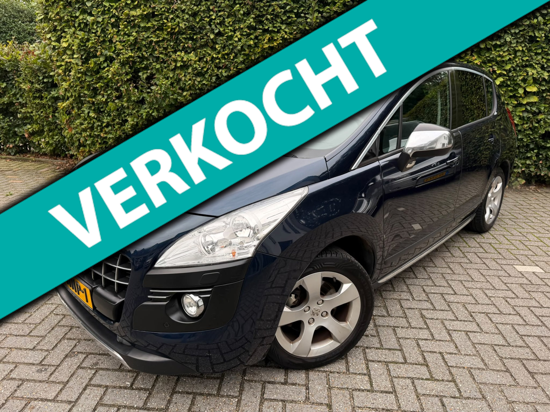 Peugeot 3008 1.6 Turbo I Executive I Navigatie I Head-Up Display 2010 - voorkant
