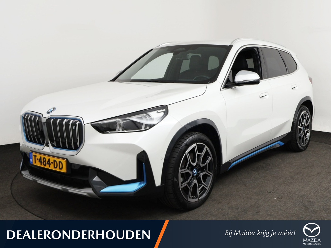 BMW Ix1 Xdrive30 xDrive30 Launch Edition 67 kWh | SoH 98% • Harman/Kardon • Trekhaak 2023 - voorkant