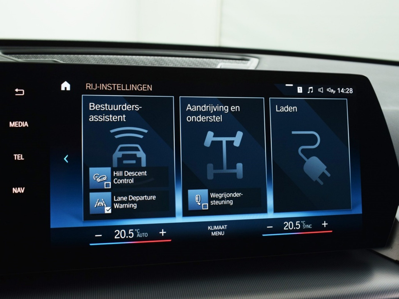 Foto van BMW Ix1 Xdrive30