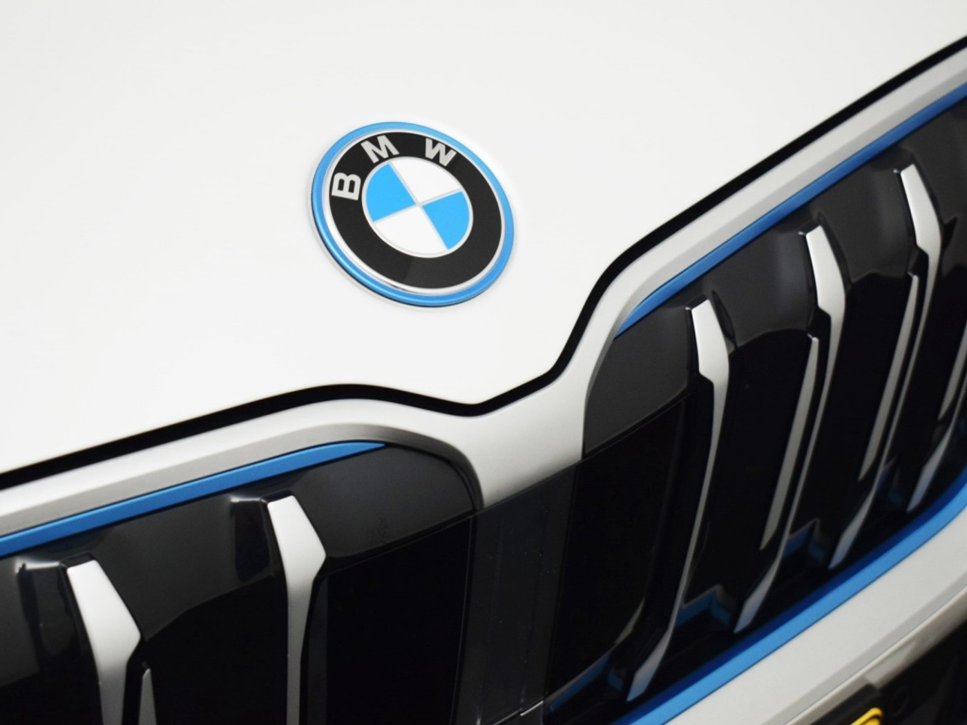 Foto van BMW Ix1 Xdrive30