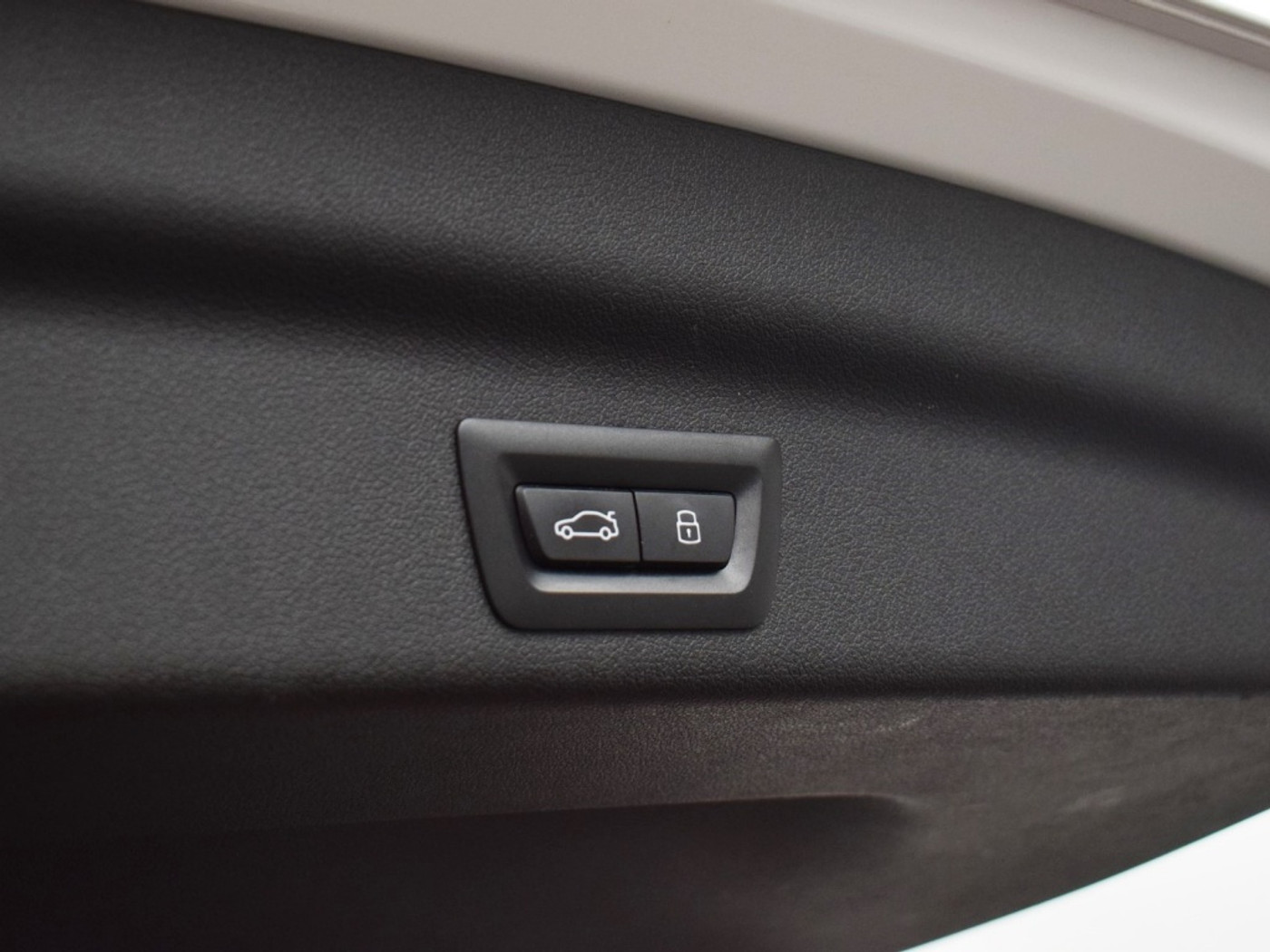 Foto van BMW Ix1 Xdrive30
