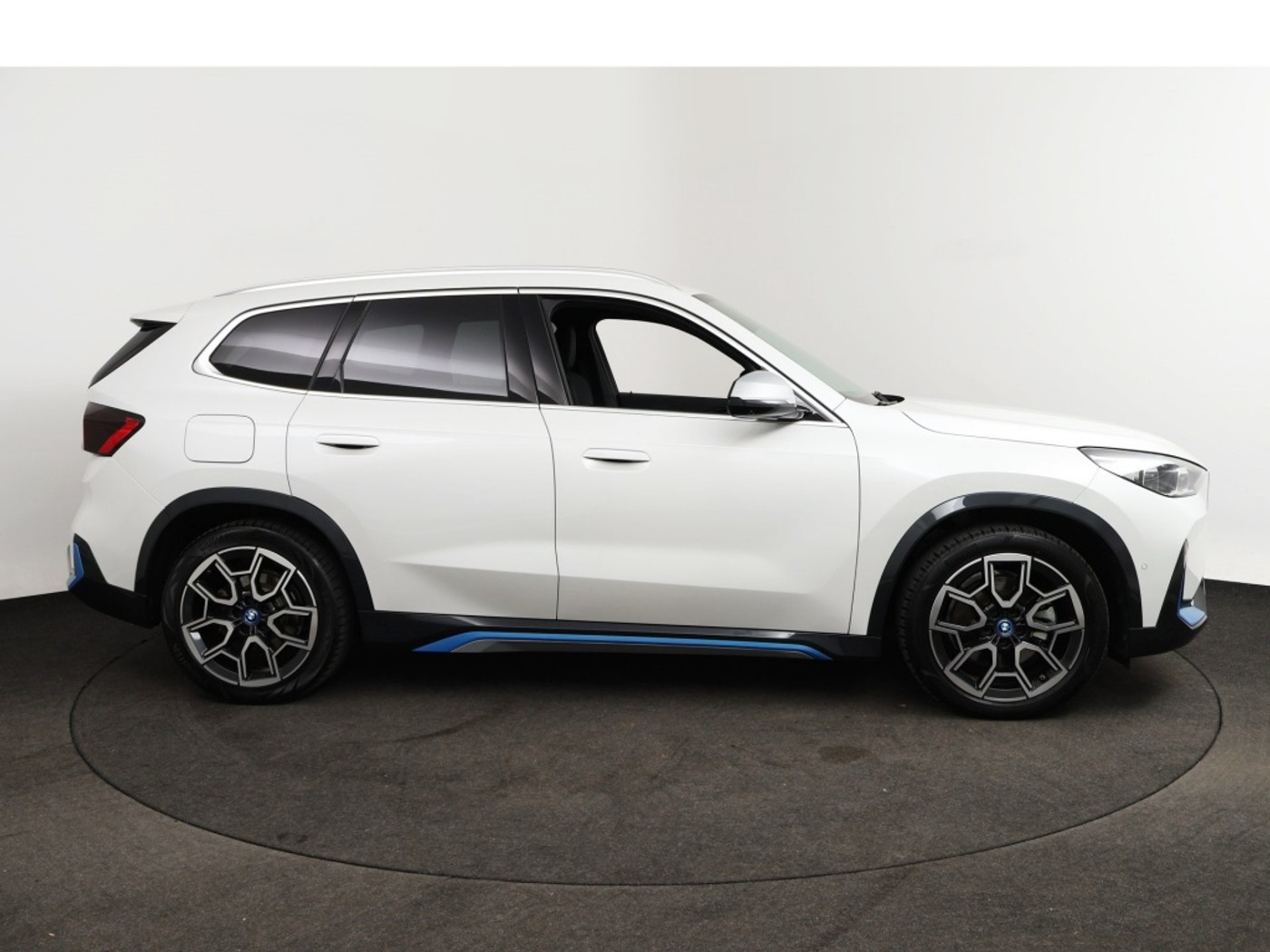 Foto van BMW Ix1 Xdrive30
