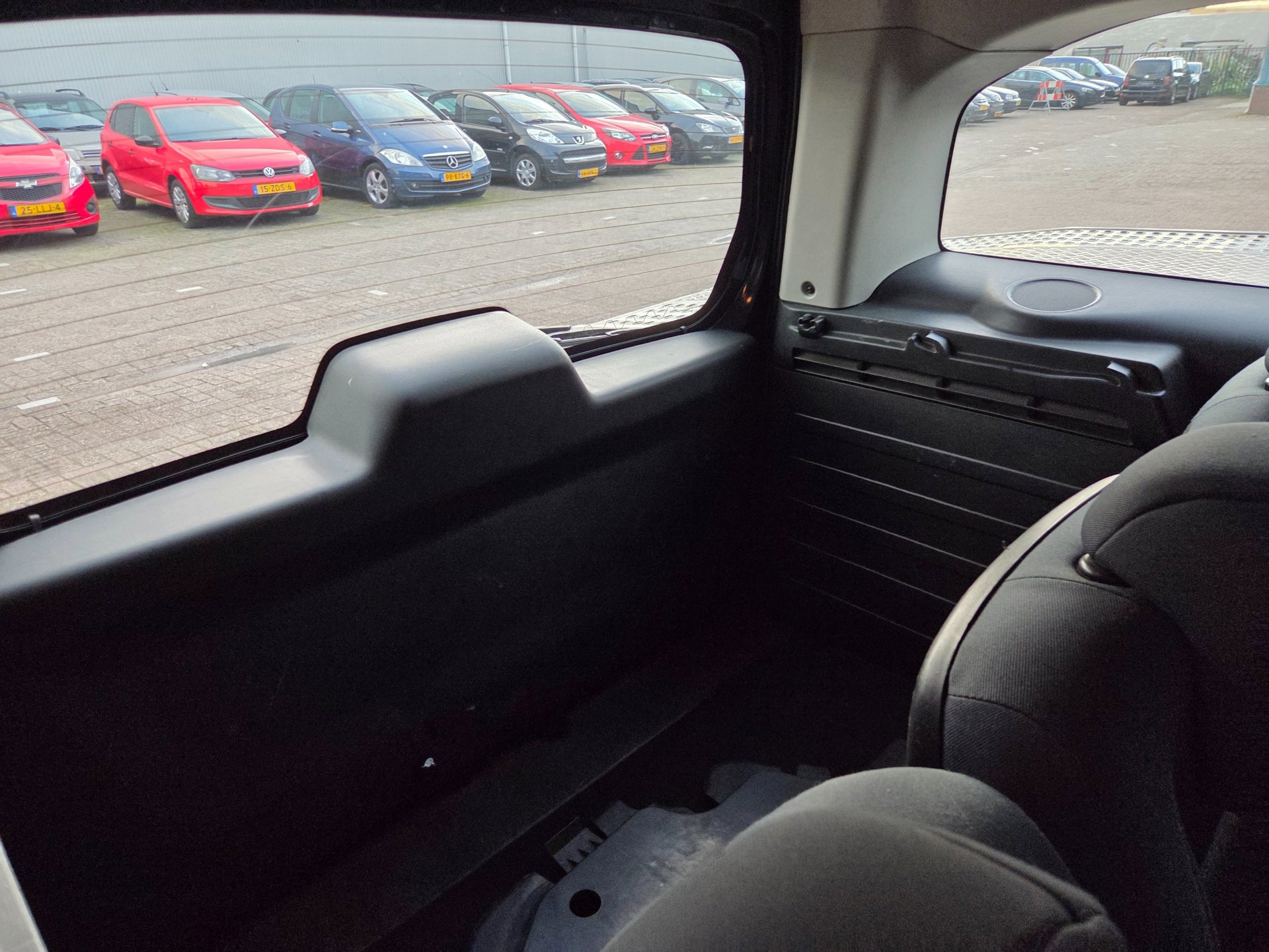 Foto van Peugeot Partner
