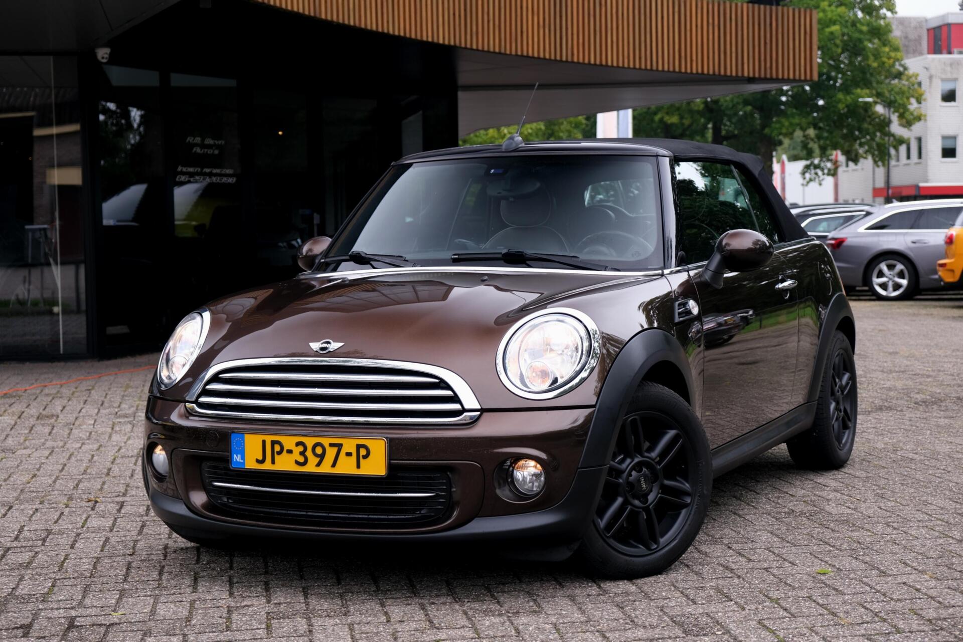 Mini Cooper Cabrio 1.6 Cooper Chili|Rijklaar!|Stoelverwarming|Leder|Windscherm|Bluettoh|Navi|Cruise 2011 - voorkant
