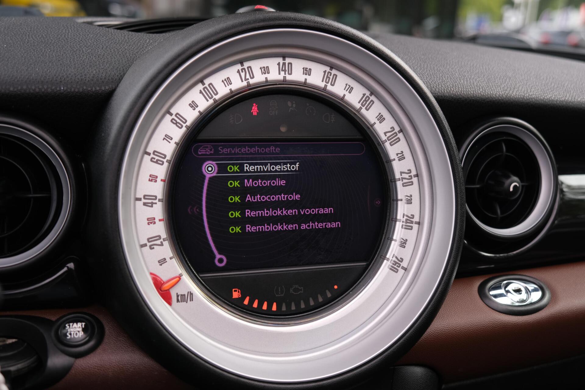 Foto van Mini Cooper Cabrio