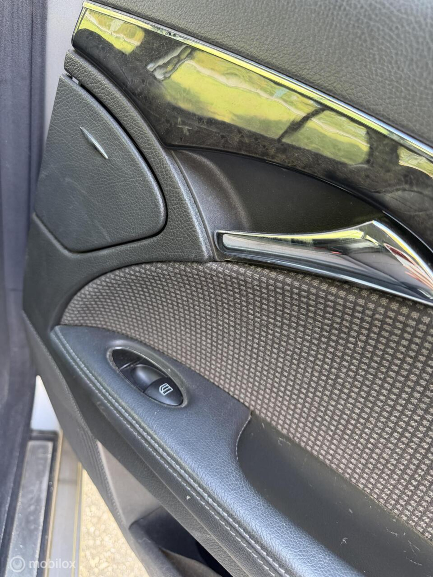 Foto van Mercedes-Benz E 240