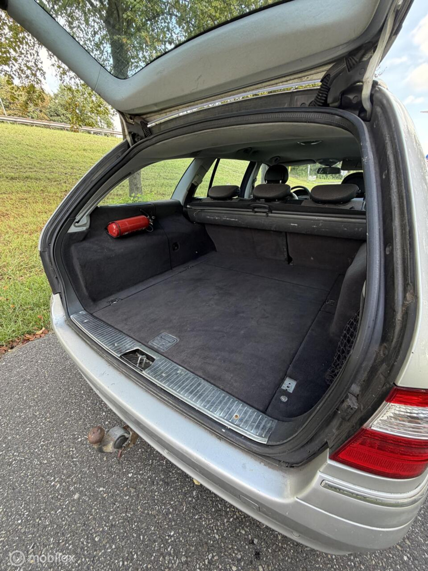 Foto van Mercedes-Benz E 240
