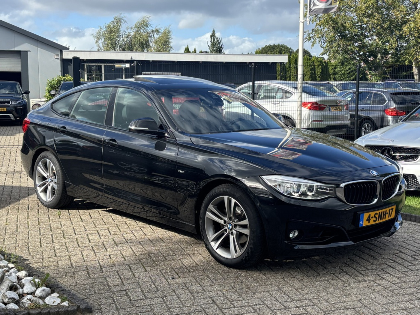 Foto van BMW 320i