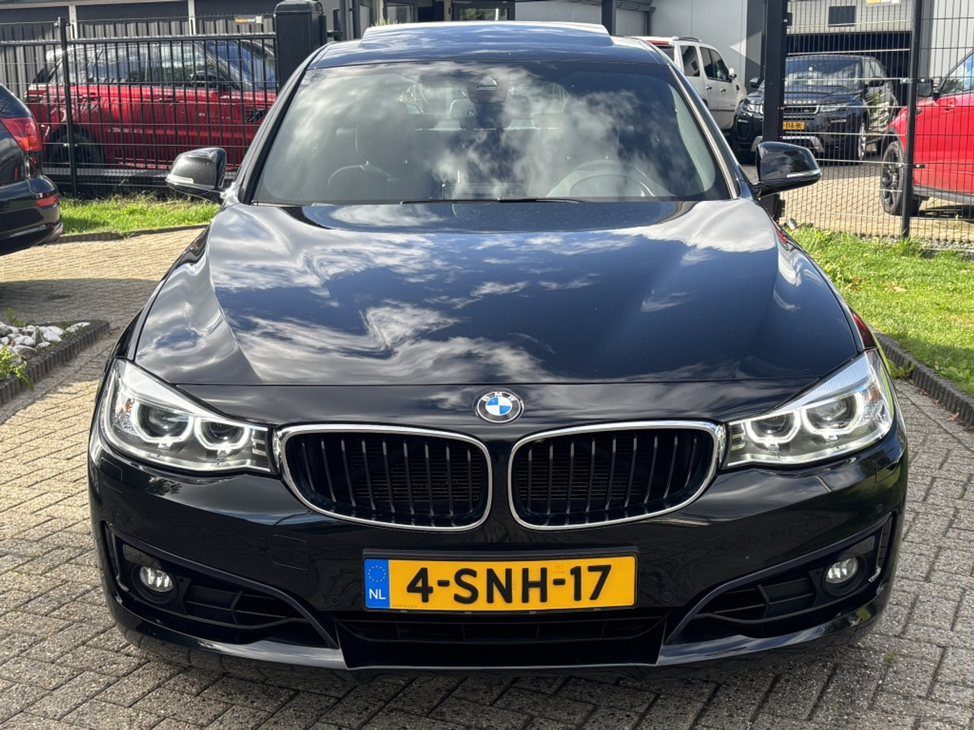 Foto van BMW 320i