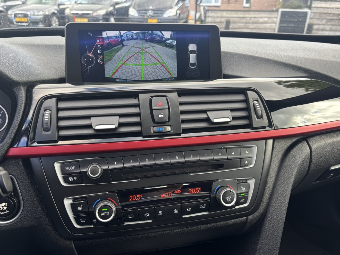 Foto van BMW 320i