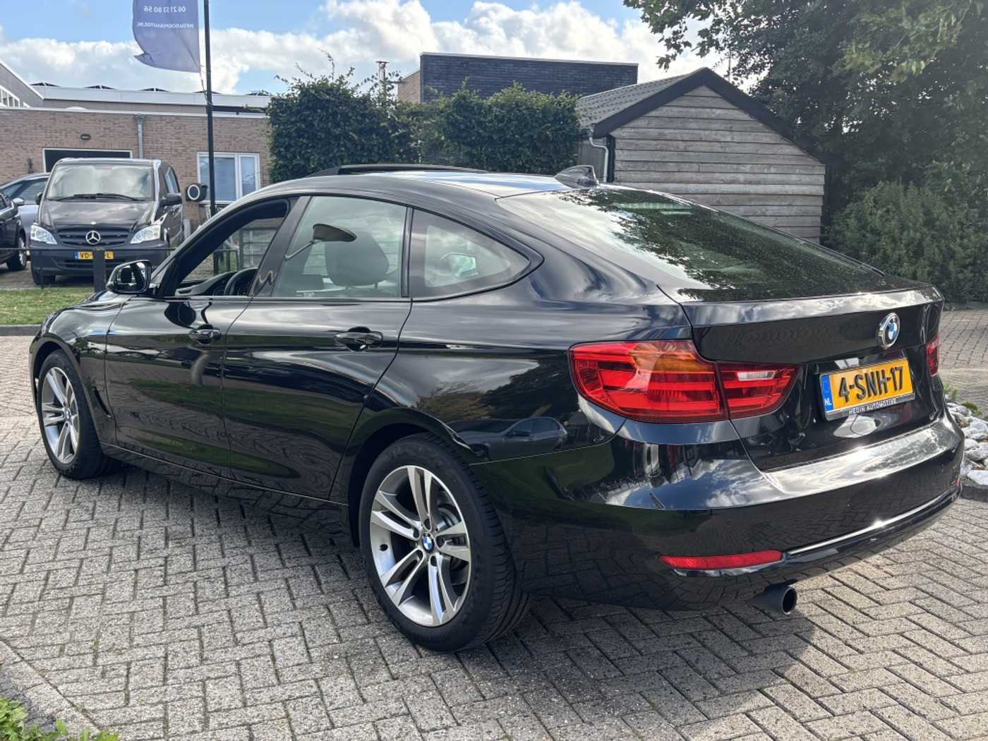 Foto van BMW 320i