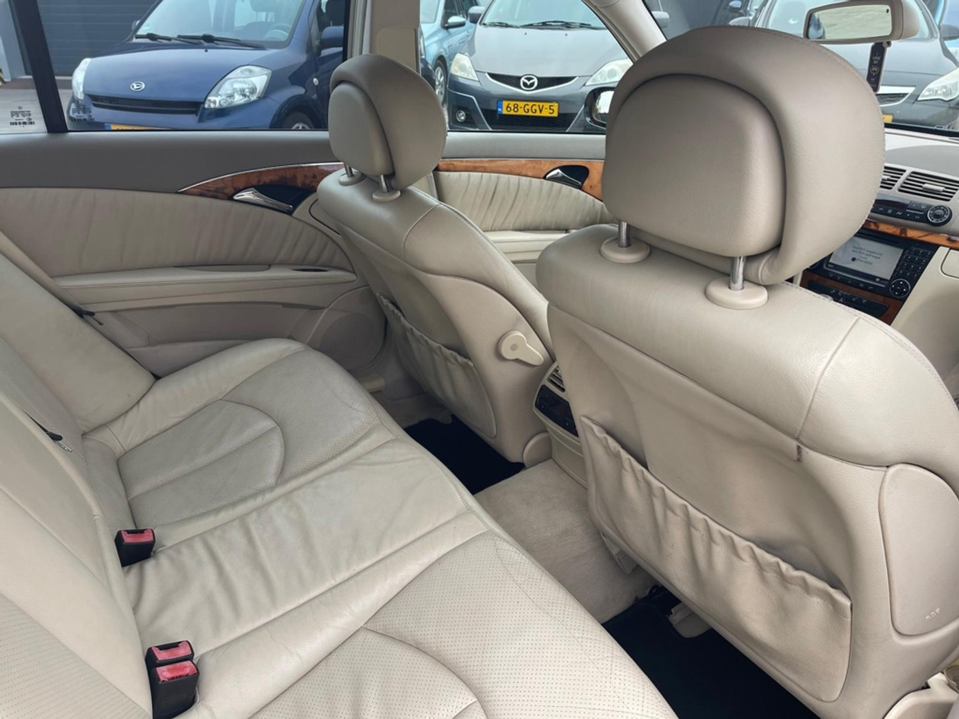 Foto van Mercedes-Benz E 280