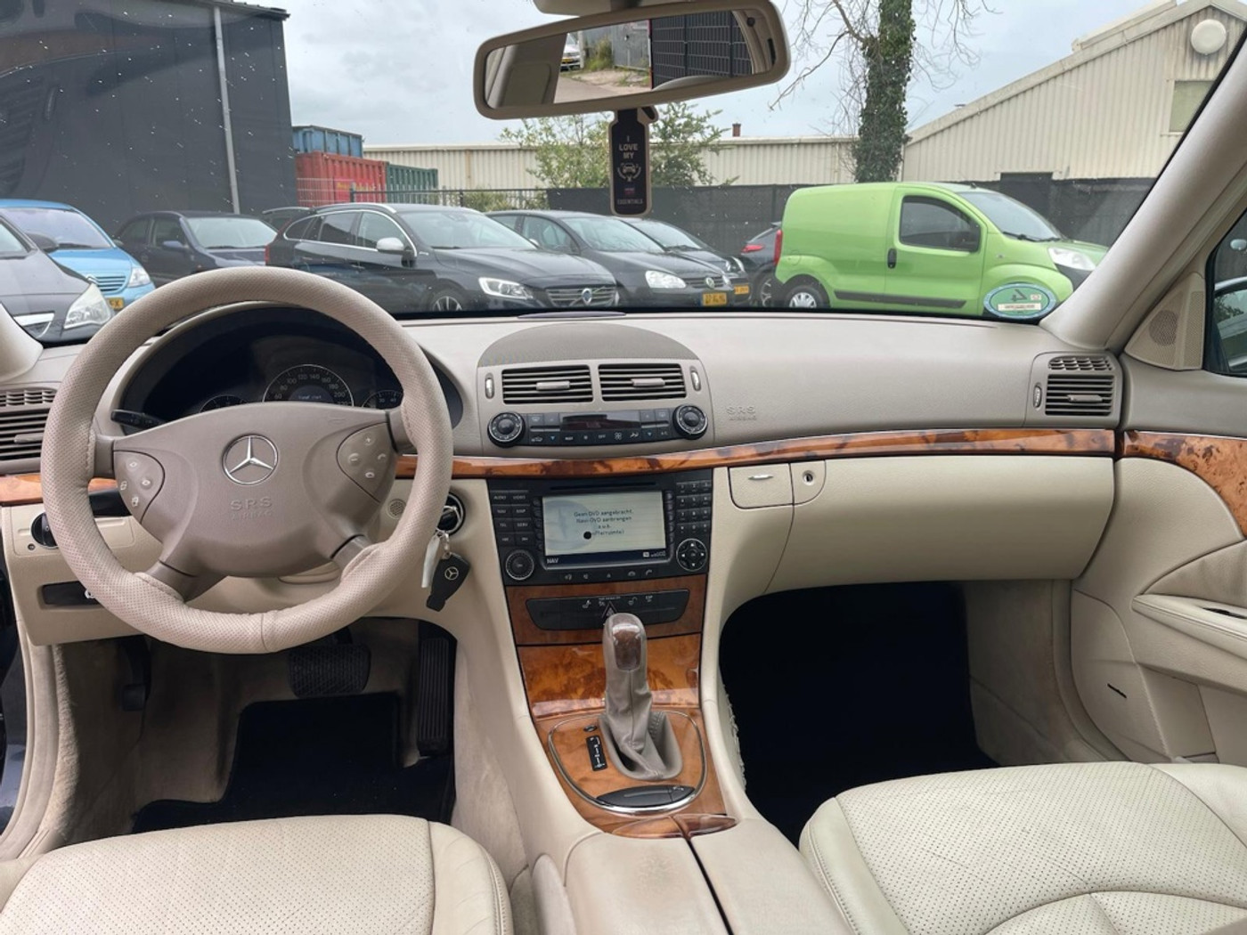 Foto van Mercedes-Benz E 280