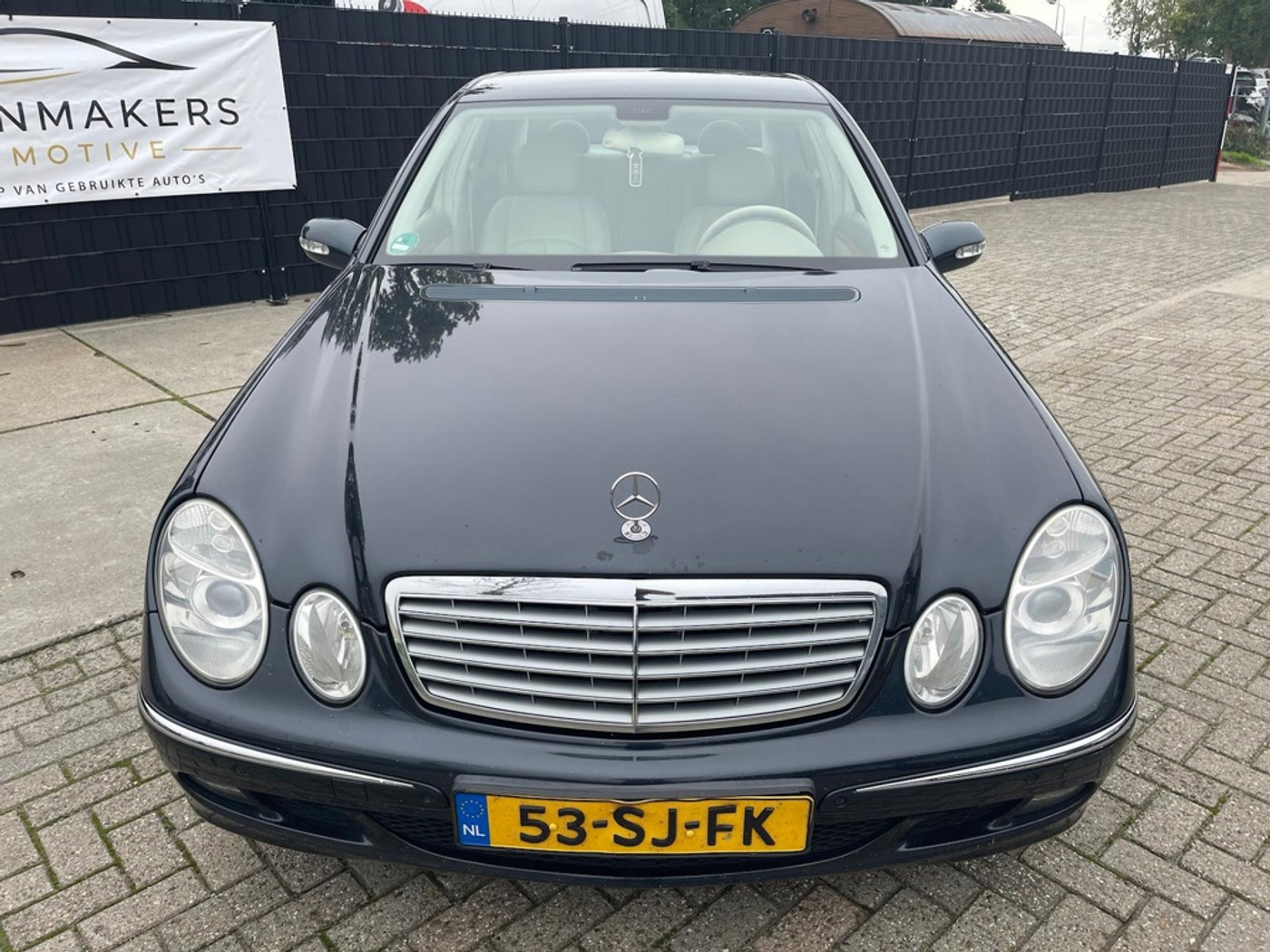 Foto van Mercedes-Benz E 280