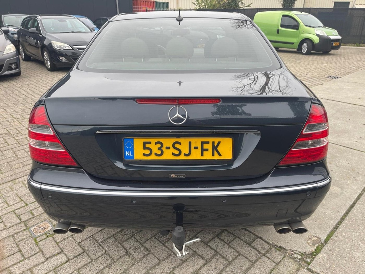 Foto van Mercedes-Benz E 280