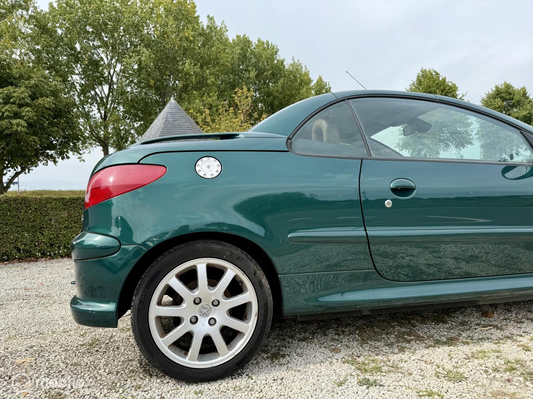 Foto van Peugeot 206 CC