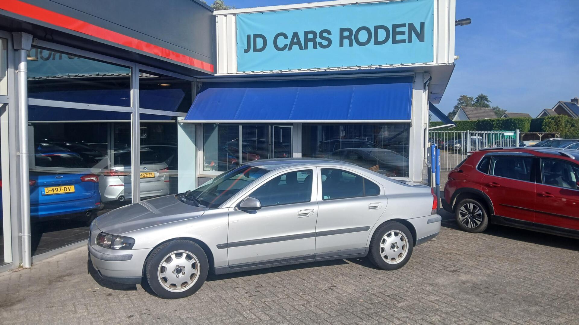 Volvo S60 2.4! Apk! Luxe! Koopje! Let op! Ook handel. 2002 - voorkant