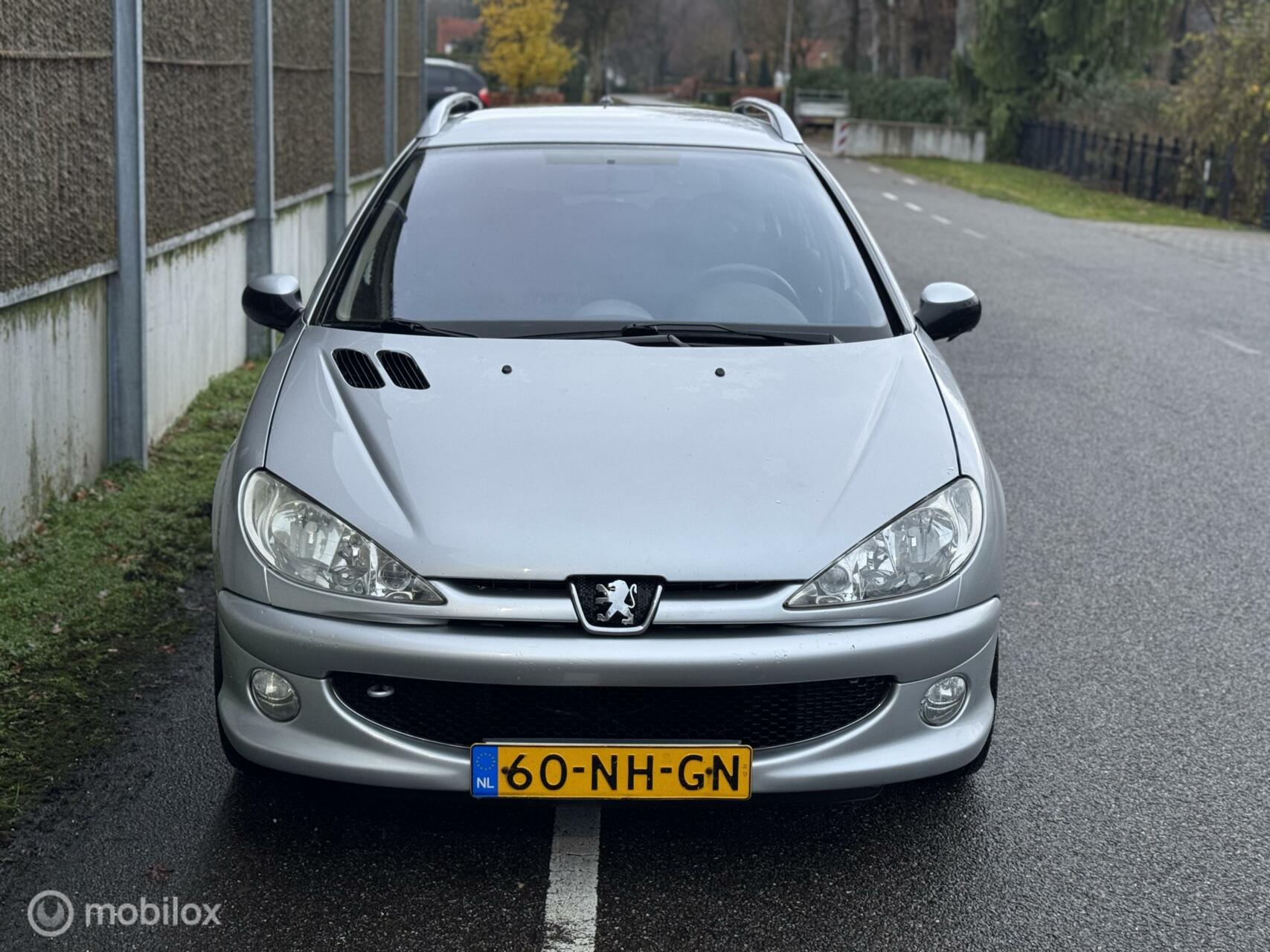 Foto van Peugeot 206 SW