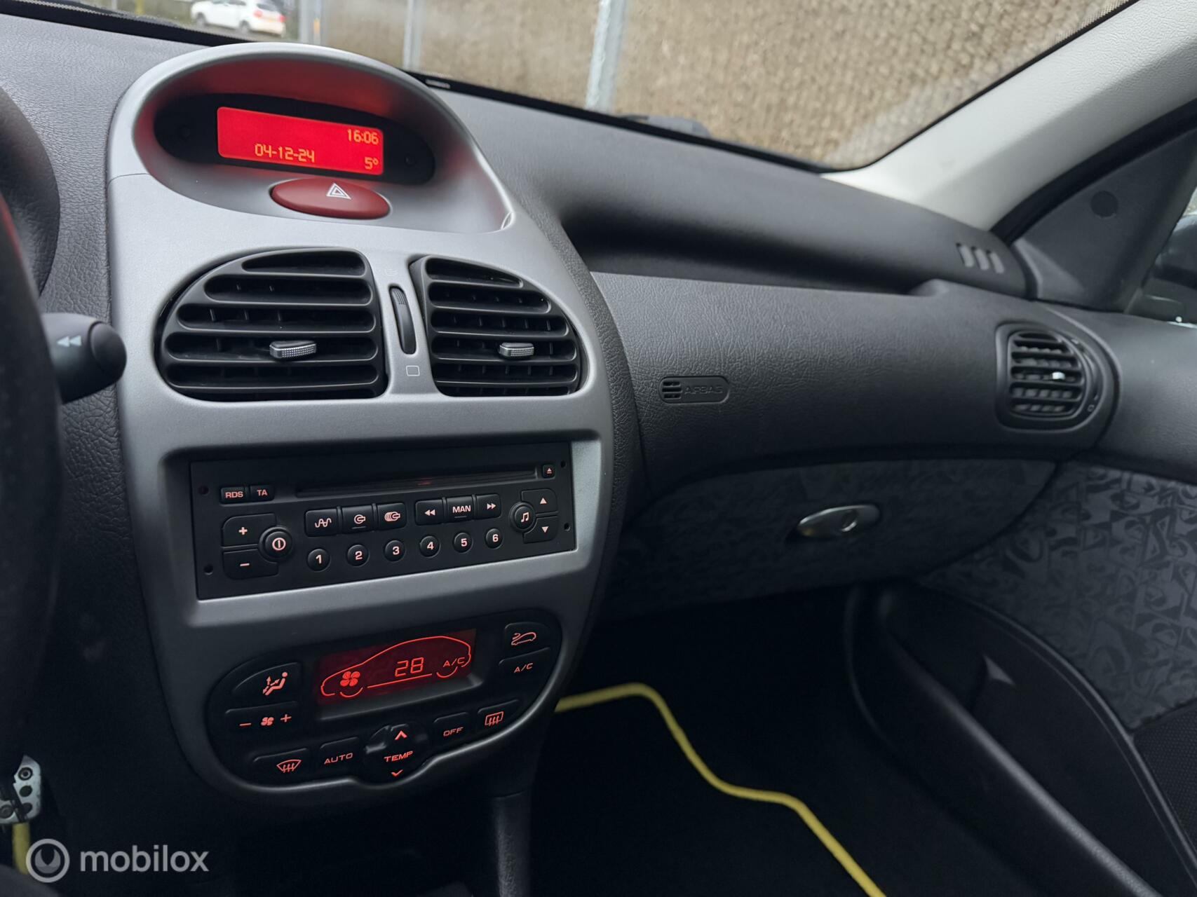 Foto van Peugeot 206 SW