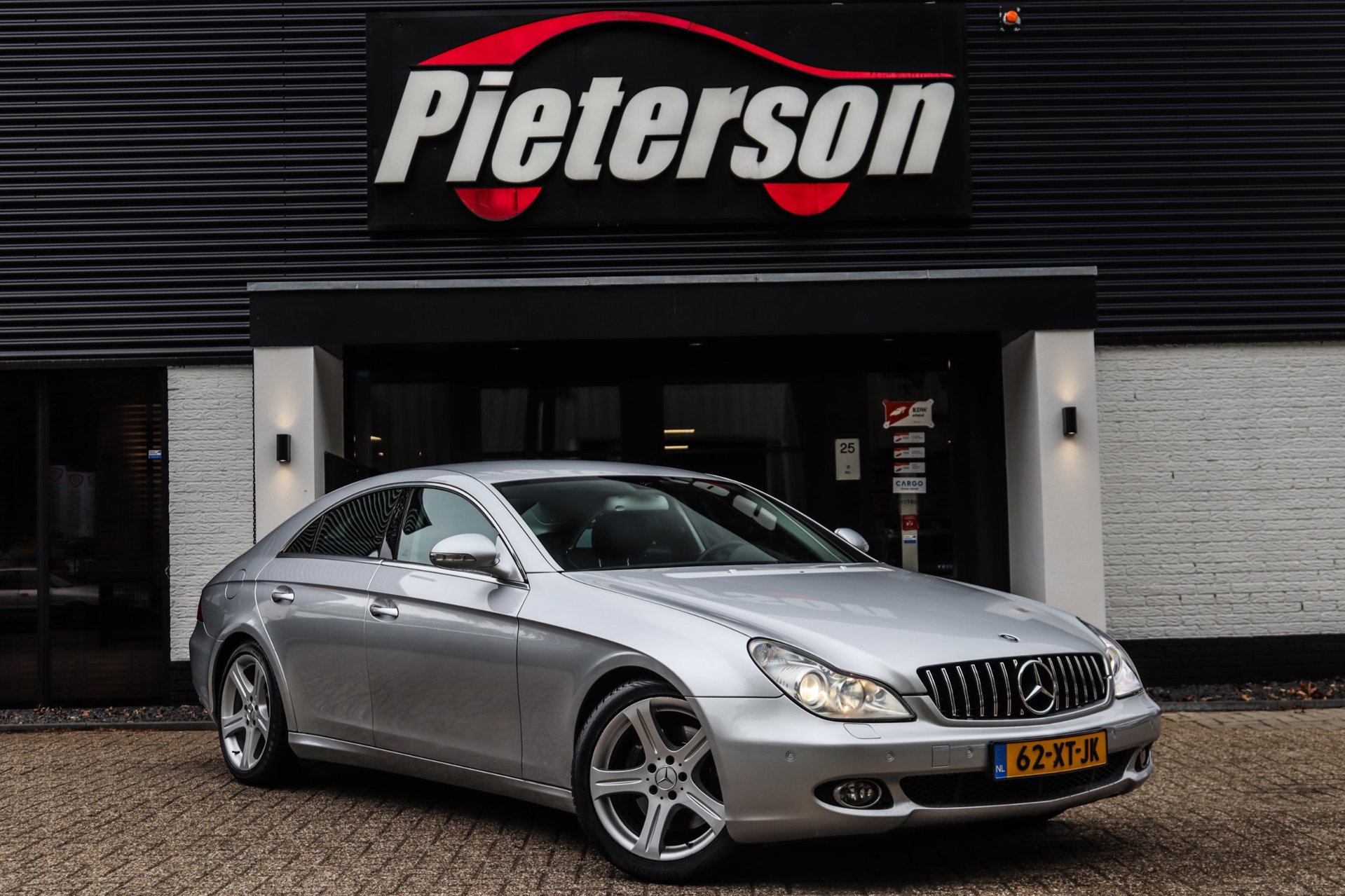 Mercedes-Benz CLS 350 350 NAP ORIGINEEL NL HARMAN/KARDON 2007 - voorkant