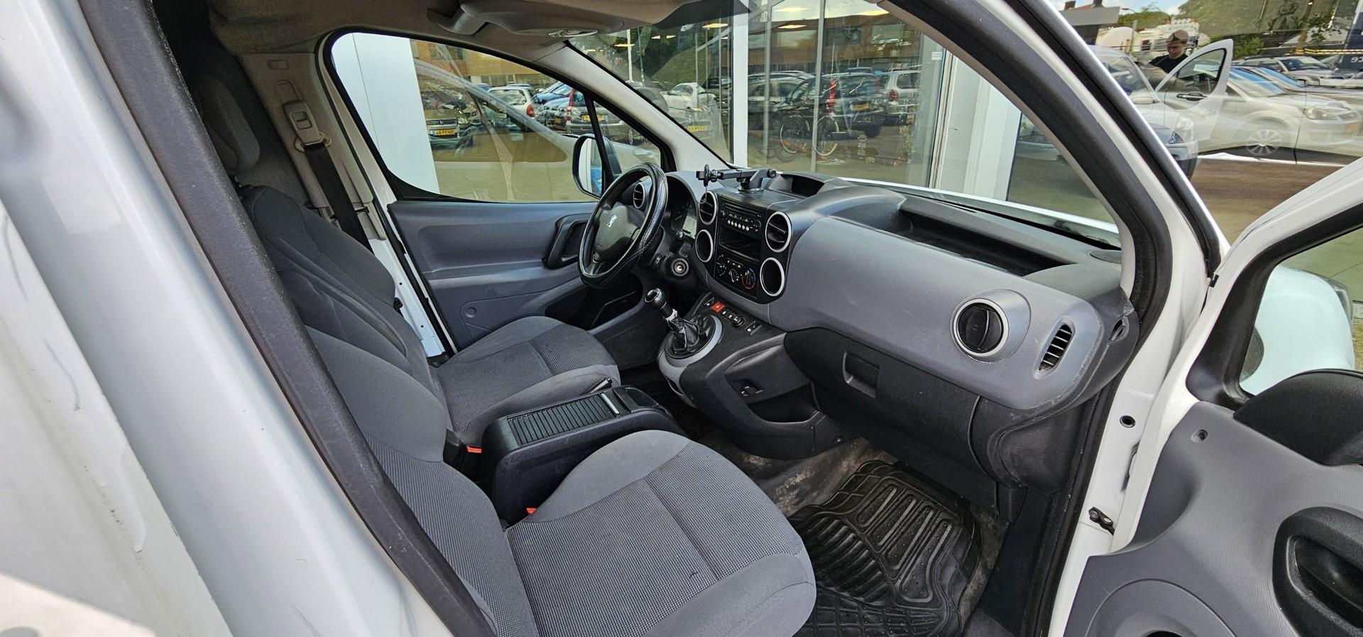Foto van Peugeot Partner 120 L1 1.6hdif 66kw - 2pl