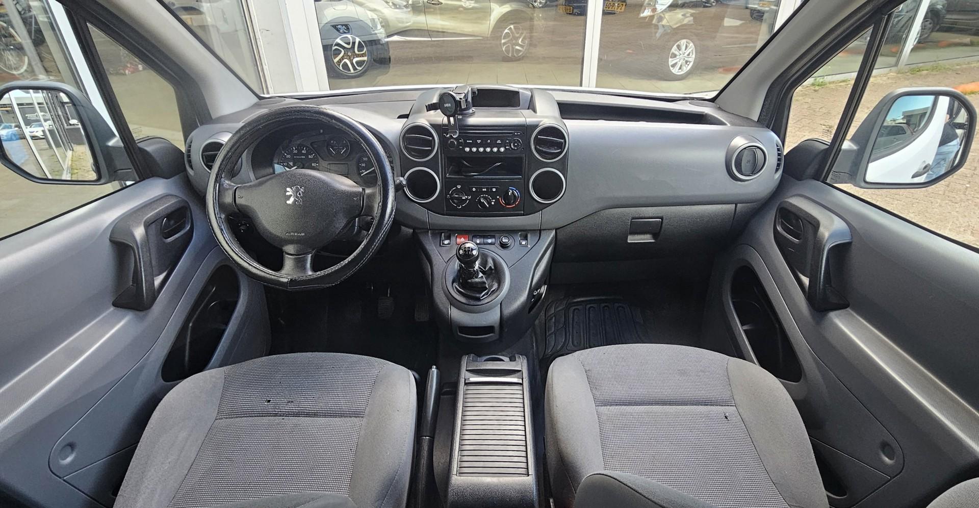 Foto van Peugeot Partner 120 L1 1.6hdif 66kw - 2pl