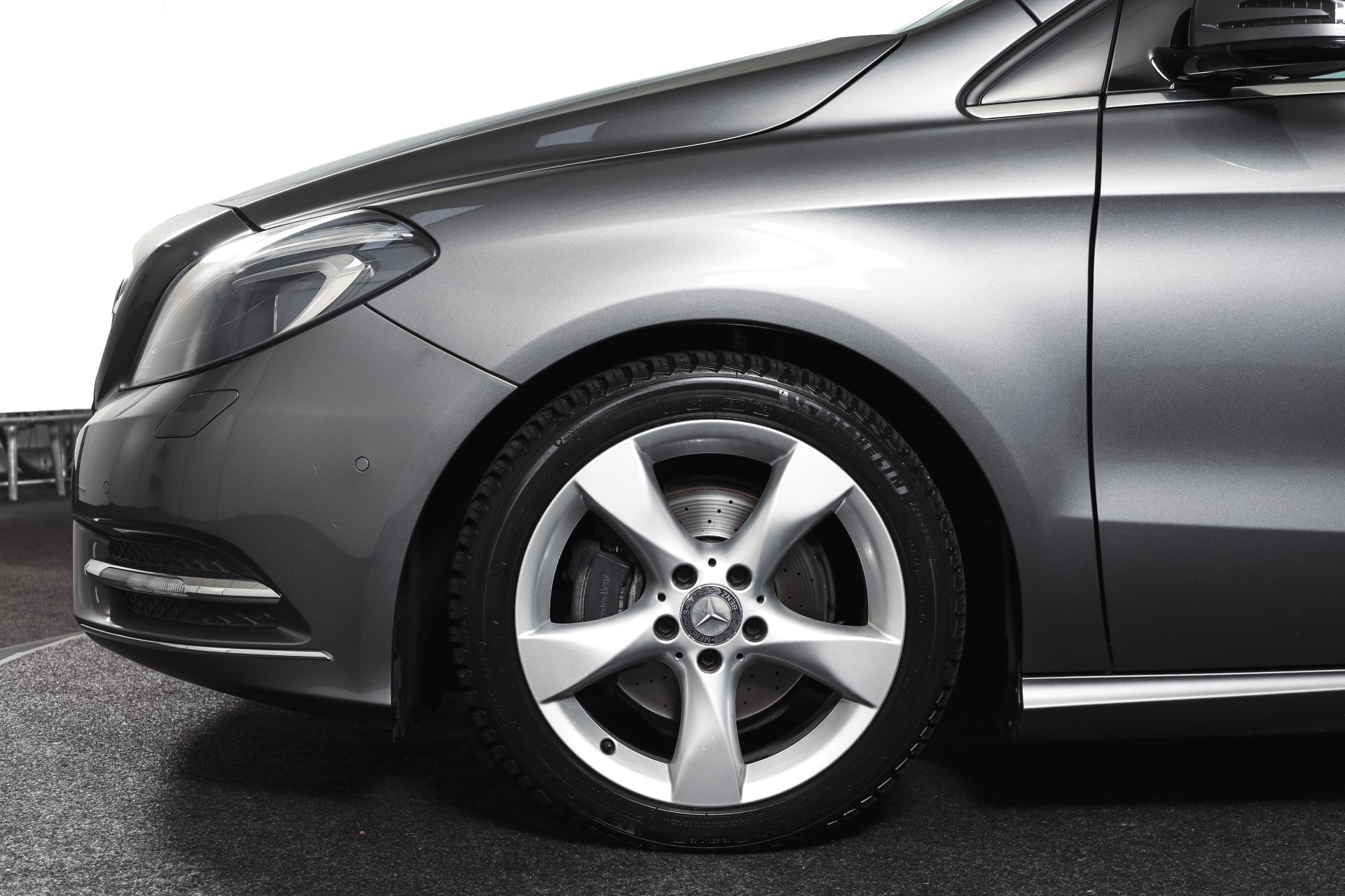 Foto van Mercedes-Benz B 200