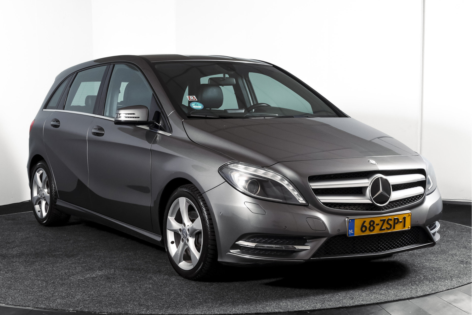 Foto van Mercedes-Benz B 200