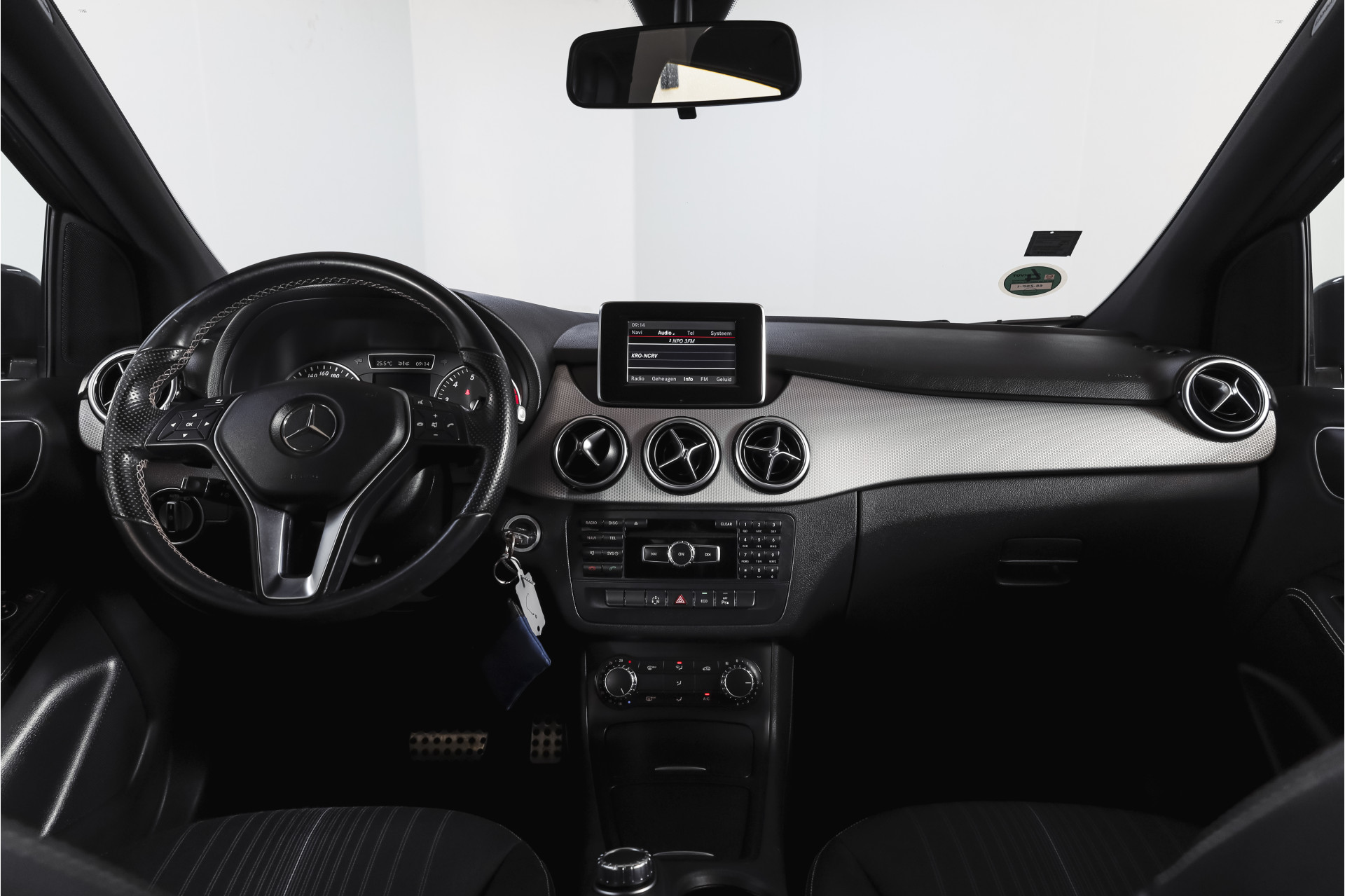 Foto van Mercedes-Benz B 200