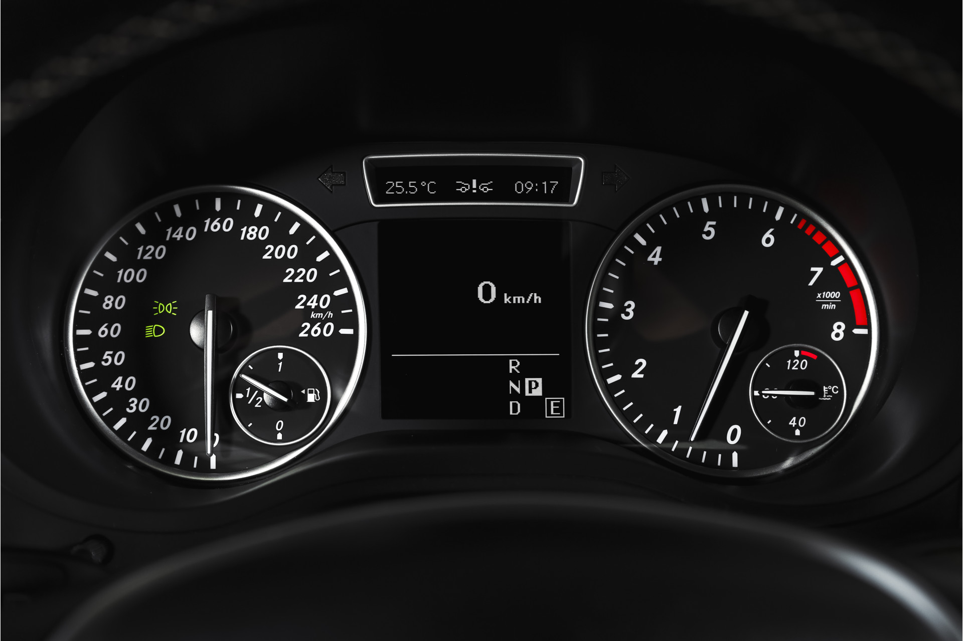 Foto van Mercedes-Benz B 200