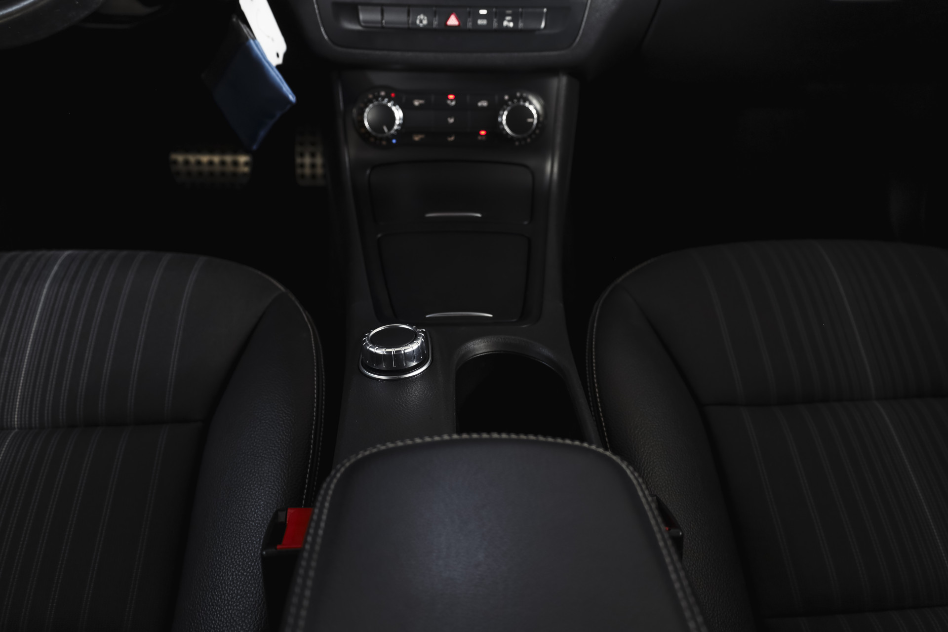 Foto van Mercedes-Benz B 200