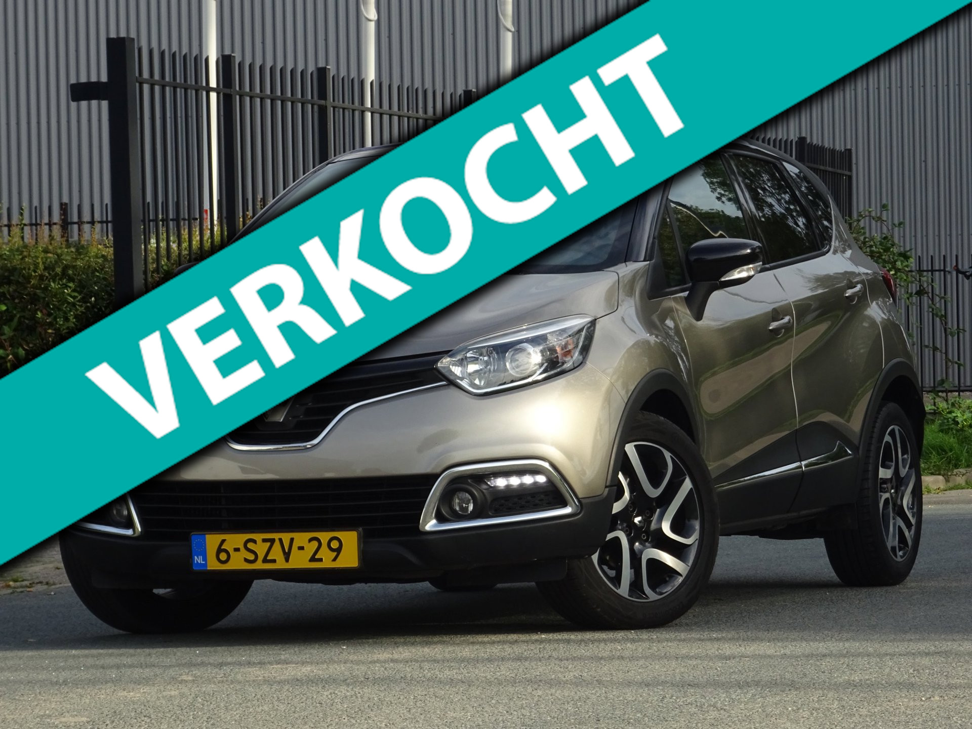 Renault Captur 1.2 TCe 1-EIGENAAR AUTOMAAT NAVI/CAMERA/PDC 2014 - voorkant