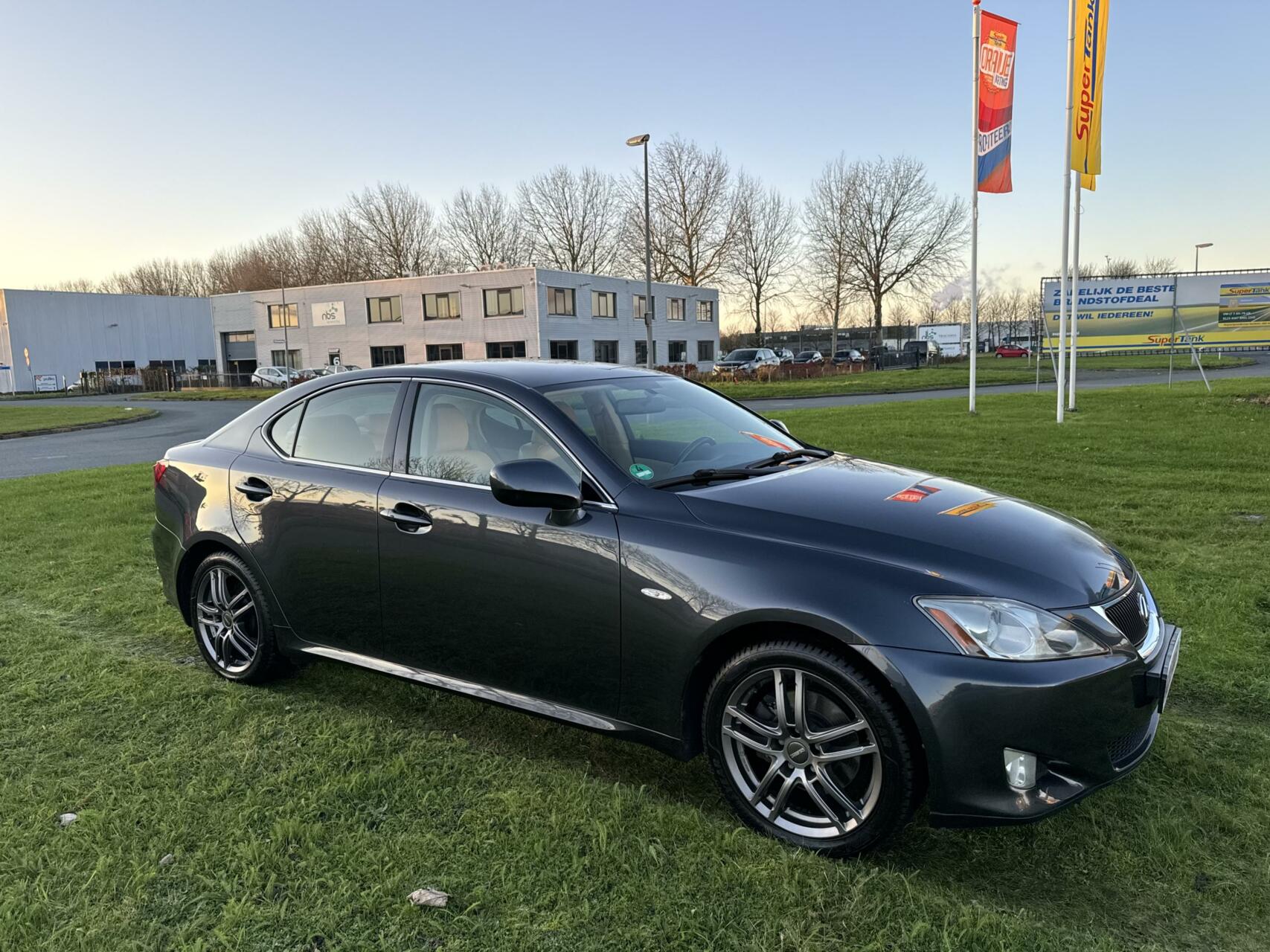 Foto van Lexus Is